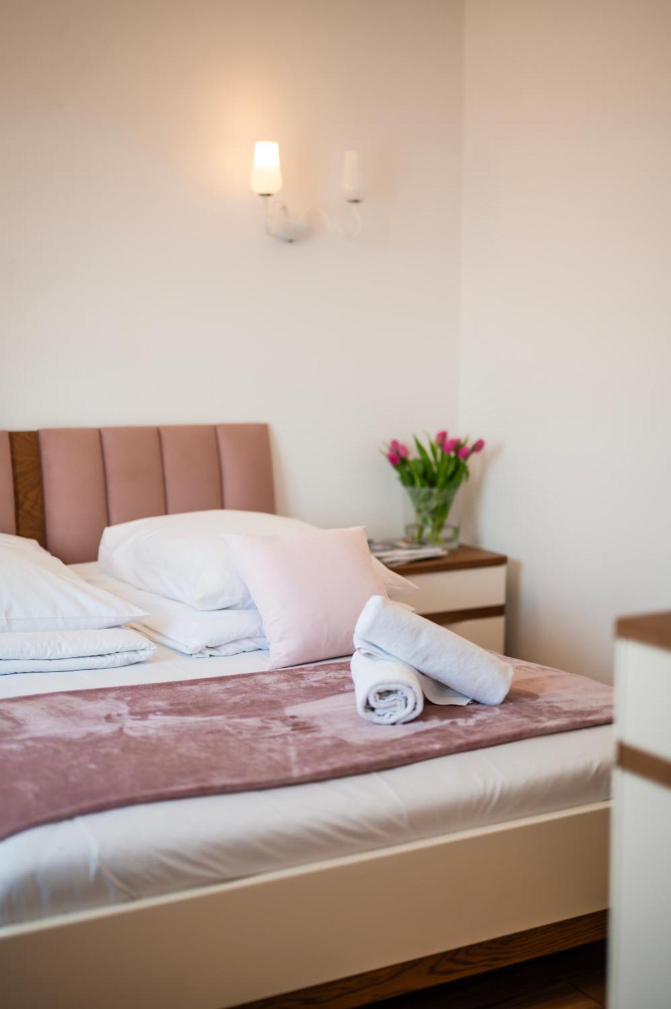 Florencja Parking Gratis Moxy Te&Am Cracow Krakow Dış mekan fotoğraf